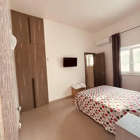 U Ceccenate 3* Montalbano (Apulia)