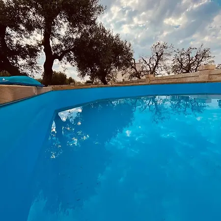 U Ceccenate 3* Montalbano (Apulia)