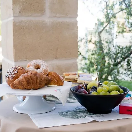 U Ceccenate 3* Montalbano (Apulia)